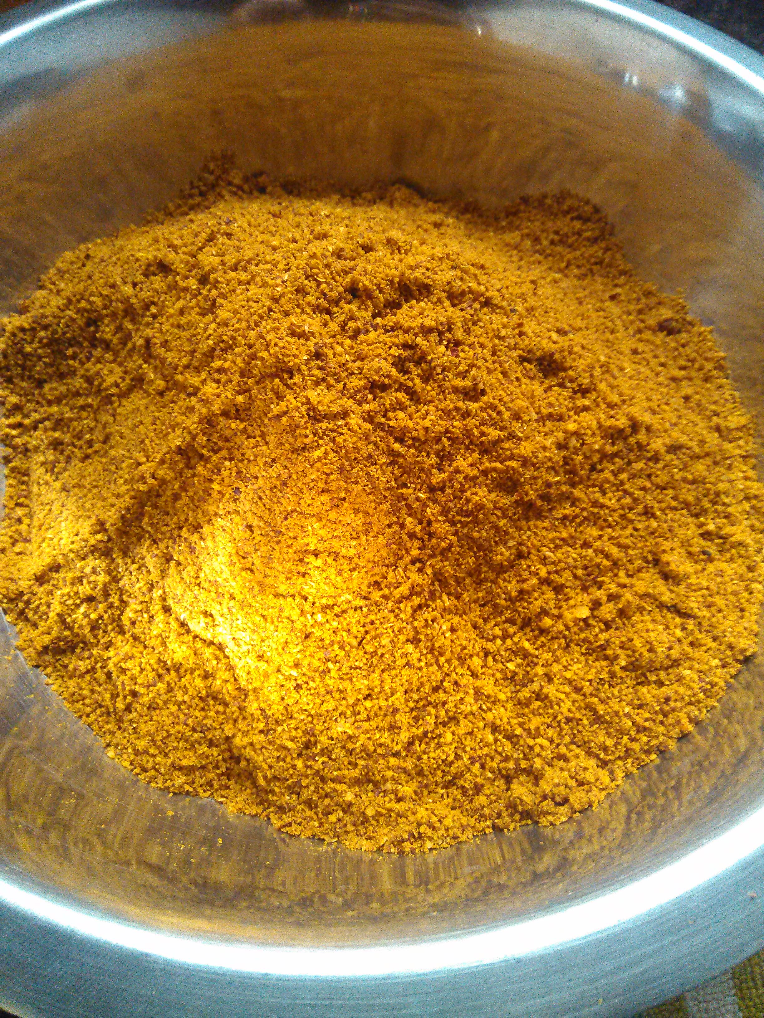 Hot lentil rice dish | Bisibelebath Powder/Pudi